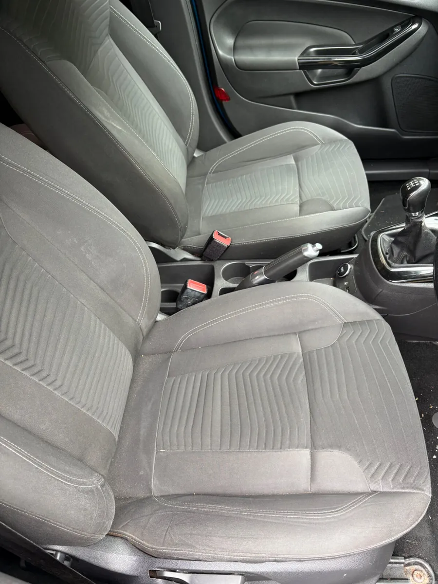 Ford Fiesta Hatchback, Petrol, 2013, Blue