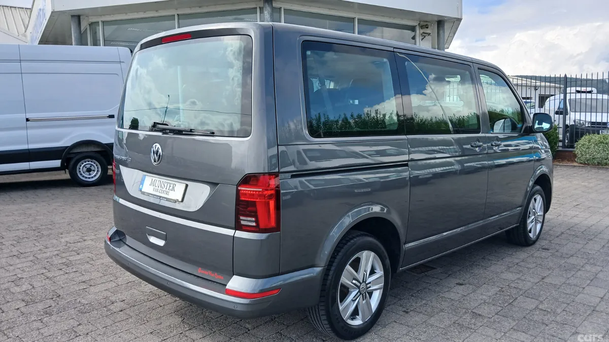 Volkswagen Transporter MPV, Diesel, 2021, Grey