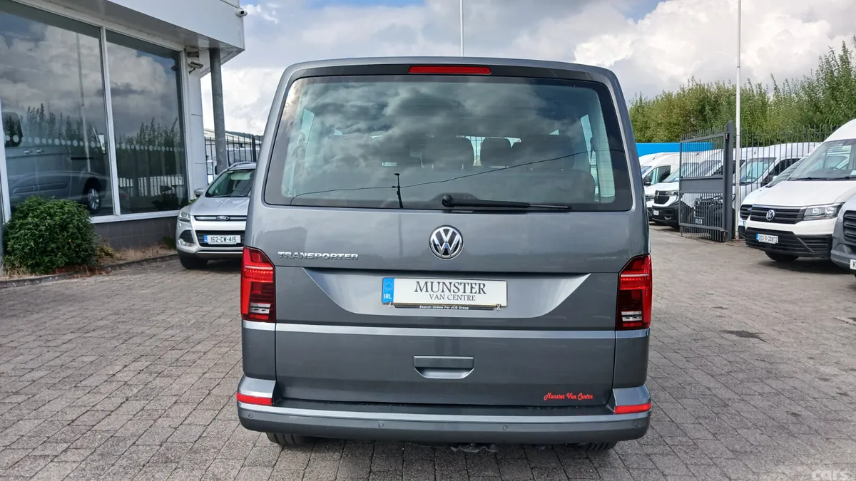 Volkswagen Transporter MPV, Diesel, 2021, Grey