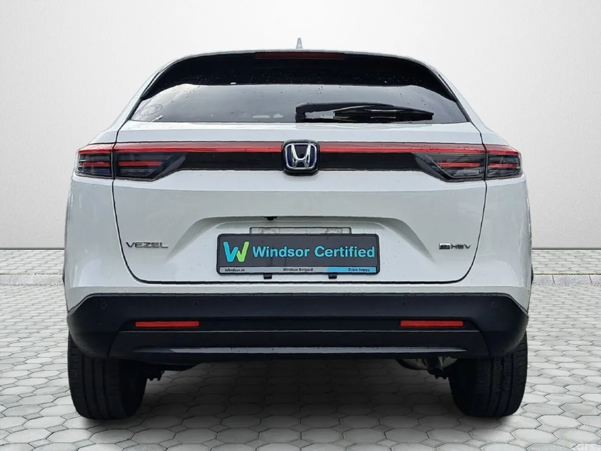 Honda Vezel SUV, Petrol Hybrid, 2024, White