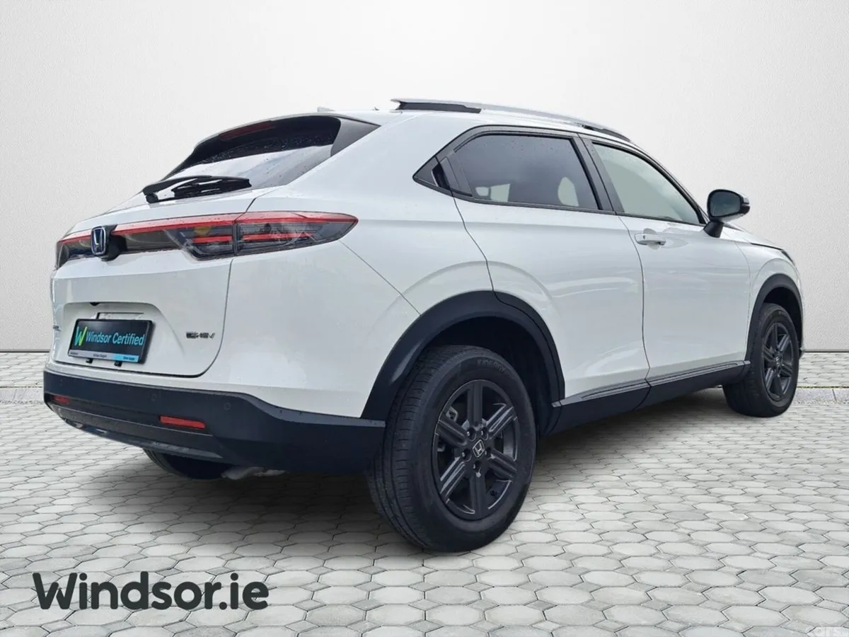 Honda Vezel SUV, Petrol Hybrid, 2024, White