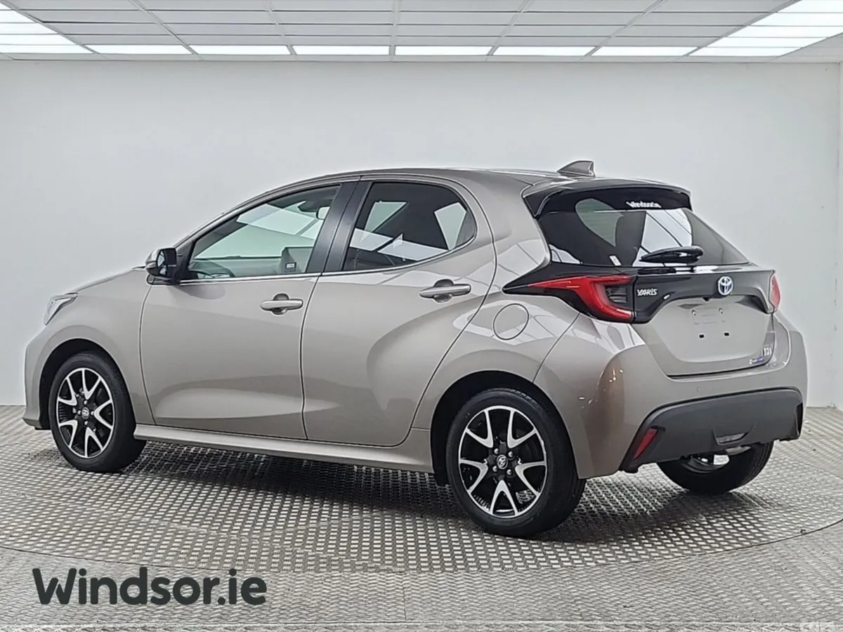 Toyota Yaris Hatchback, Petrol Hybrid, 2023, Brown
