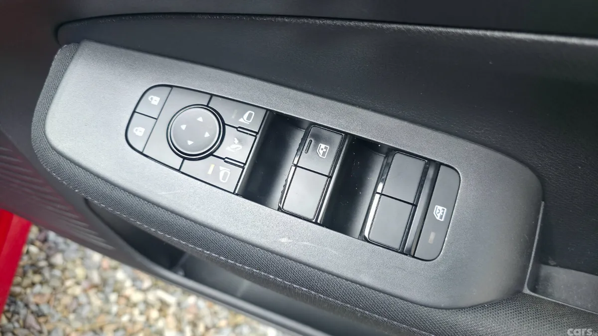 Nissan Note Hatchback, Petrol Hybrid, 2022, Red