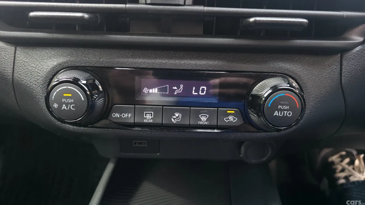 Nissan Note Hatchback, Petrol Hybrid, 2022, Red