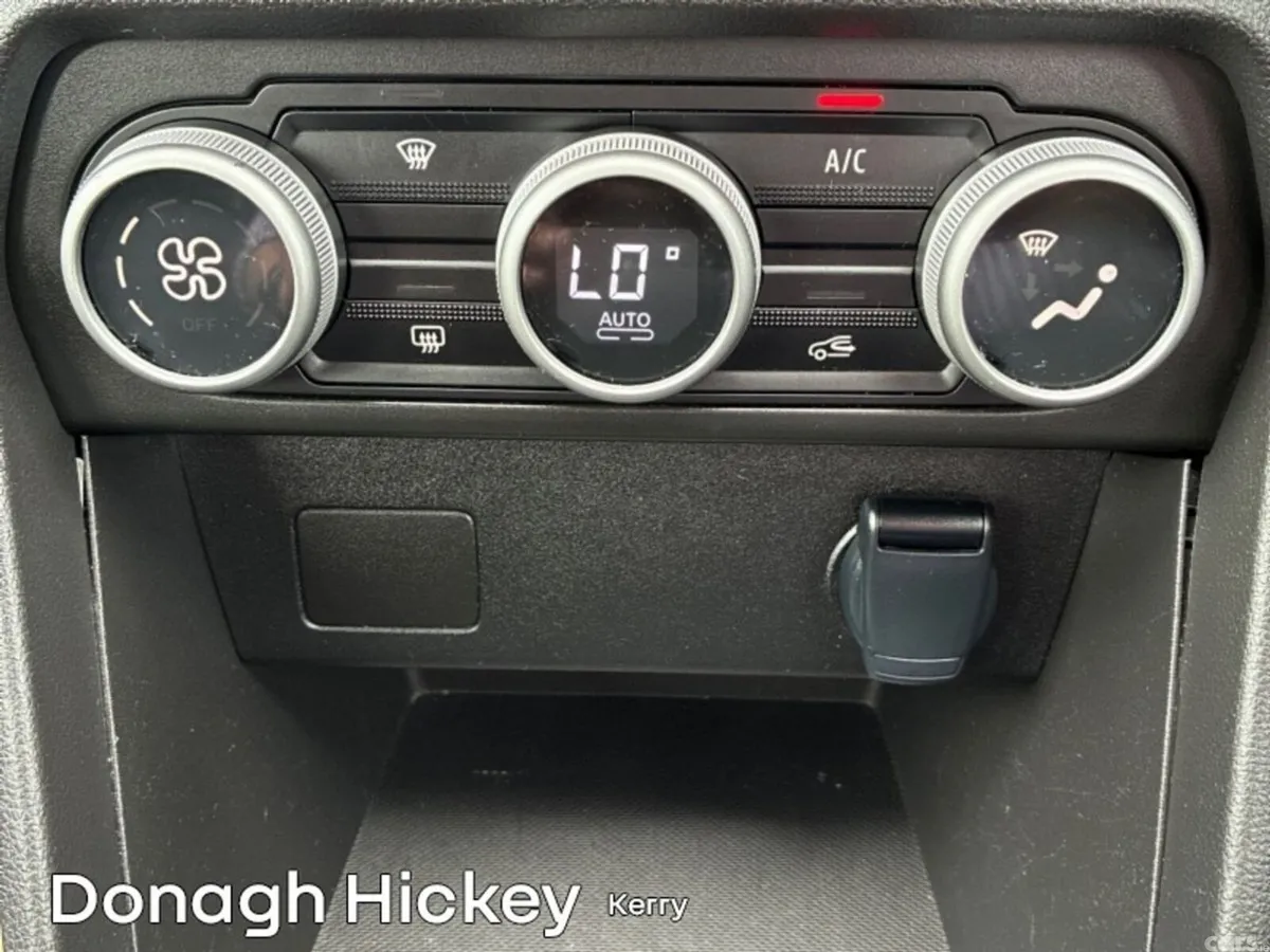 Dacia Jogger MPV, Petrol, 2023, Black