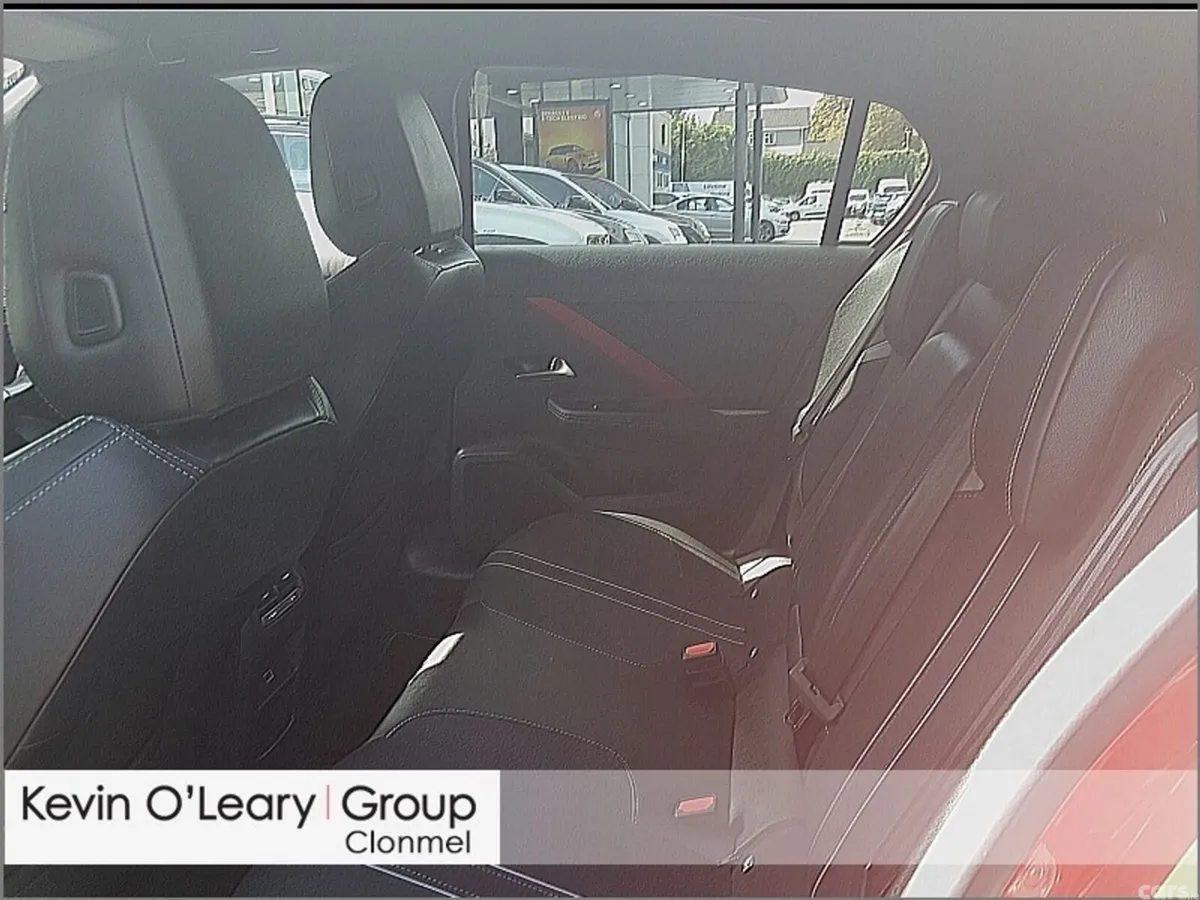 Opel Astra Hatchback, Petrol, 2022, Red