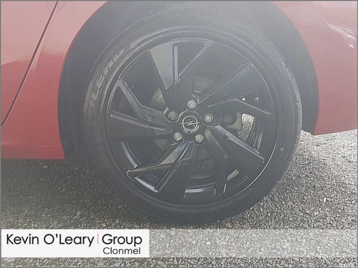 Opel Astra Hatchback, Petrol, 2022, Red