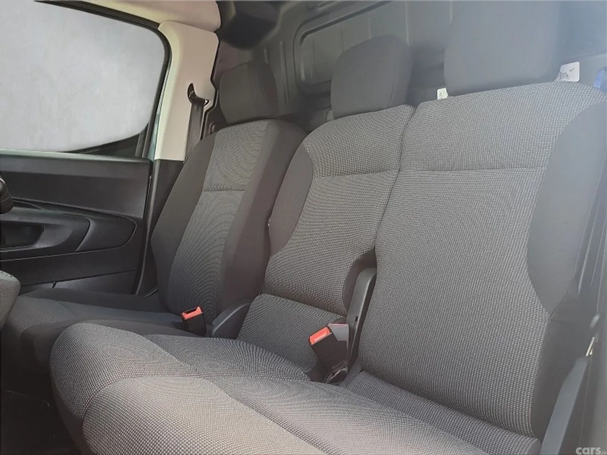 Peugeot Partner MPV, Diesel, 2026, Blue