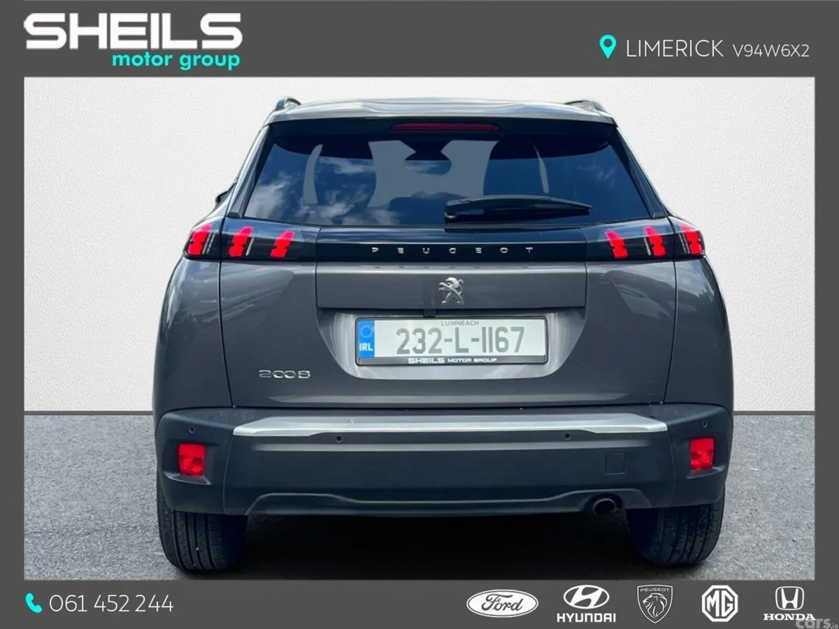 Peugeot 2008 MPV, Petrol, 2023, Grey