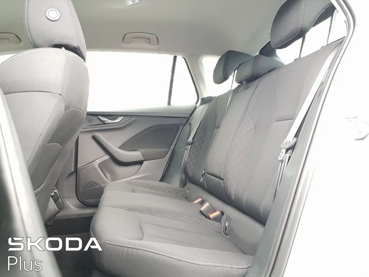 Skoda Kamiq Hatchback, Petrol, 2023, Grey