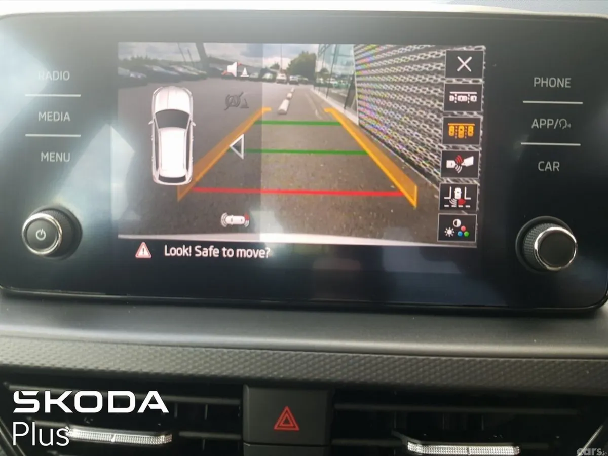 Skoda Kamiq Hatchback, Petrol, 2023, Grey