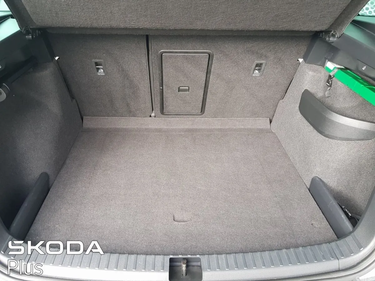 Skoda Karoq Estate, Diesel, 2021, White