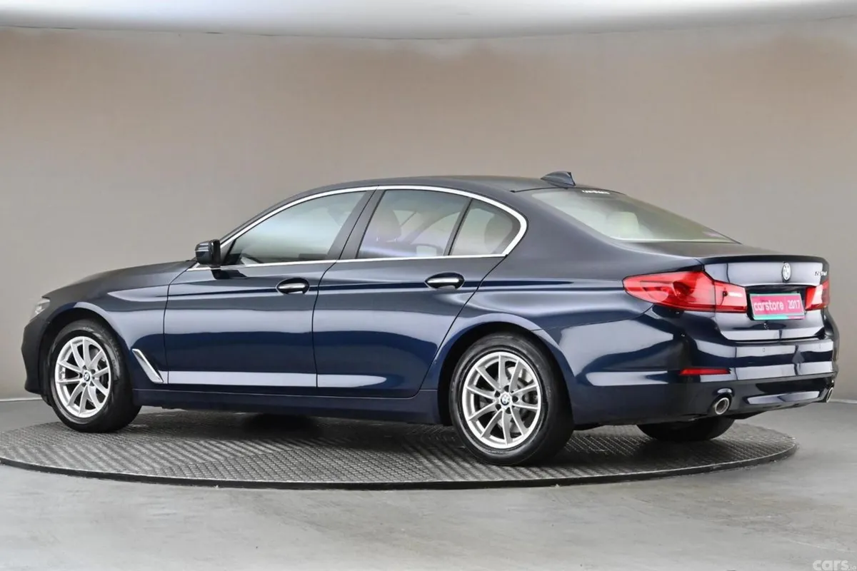 BMW 5-Series Saloon, Diesel, 2017, Blue