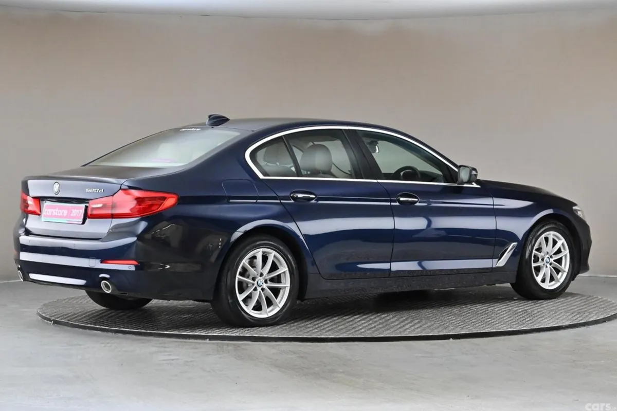 BMW 5-Series Saloon, Diesel, 2017, Blue