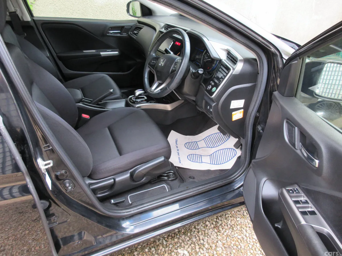 Honda Grace Saloon, Petrol Hybrid, 2015, Black