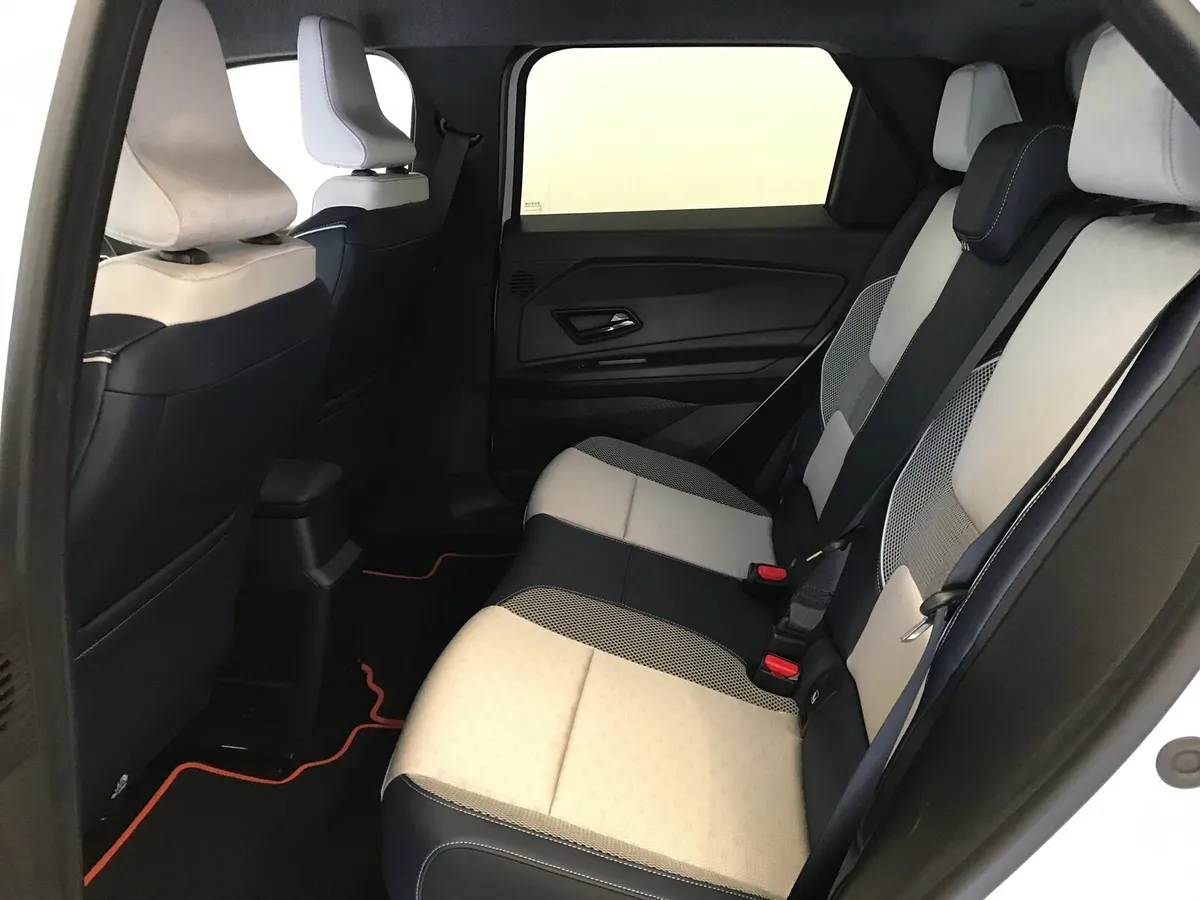 Renault 5 Hatchback, Electric, 2026, White