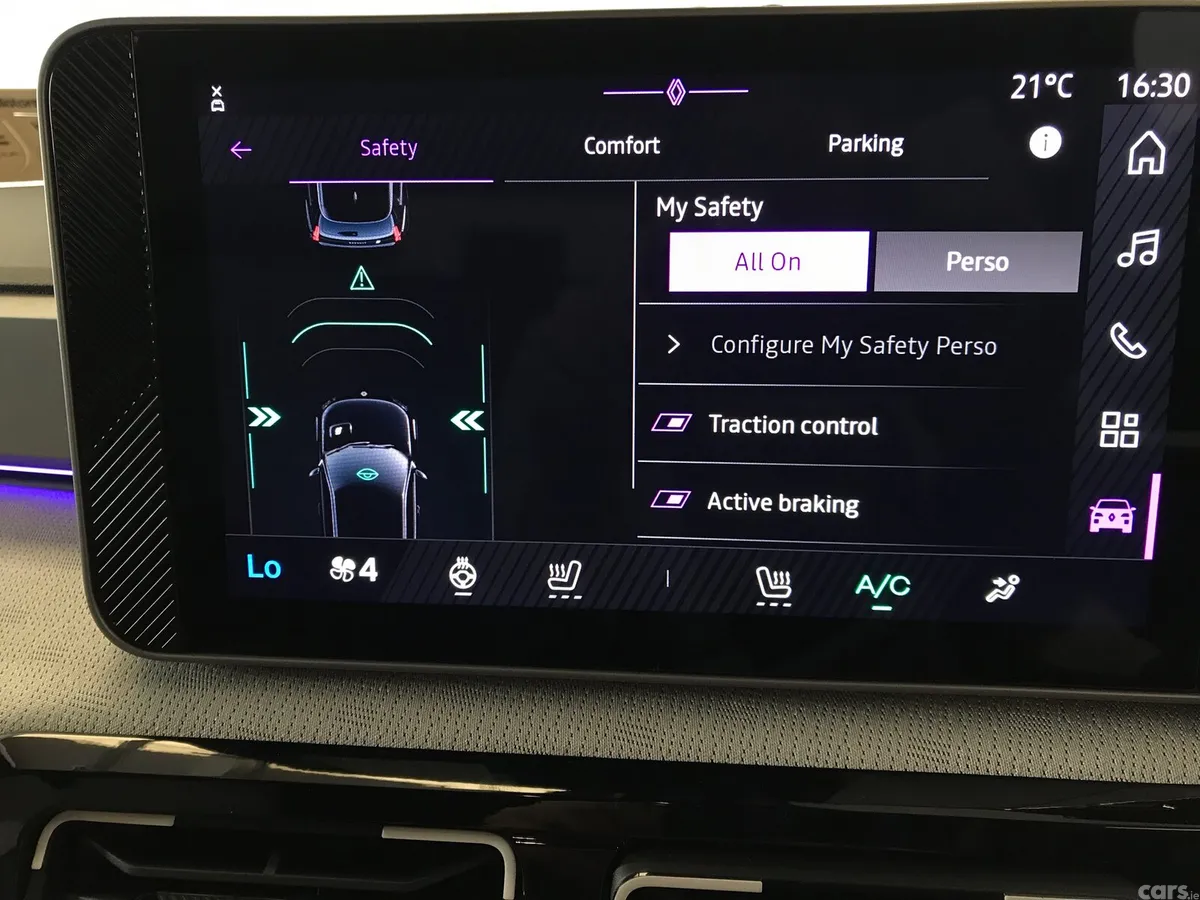 Renault 5 Hatchback, Electric, 2026, White