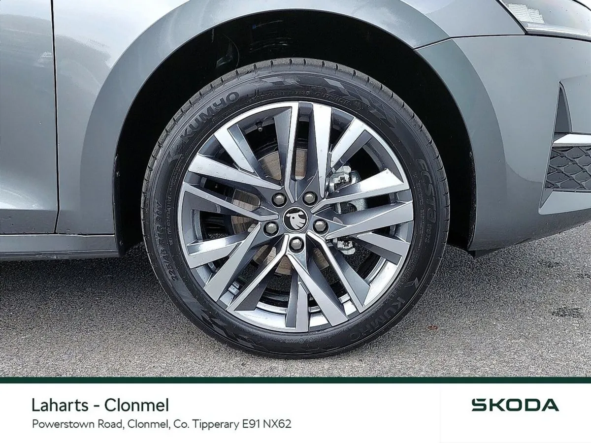 Skoda Octavia Saloon, Diesel, 2026, Grey