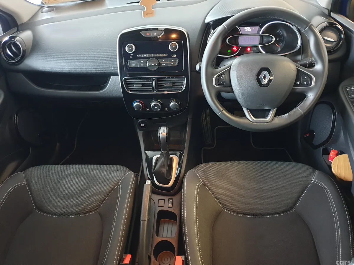 Renault Clio Hatchback, Petrol, 2019, Blue