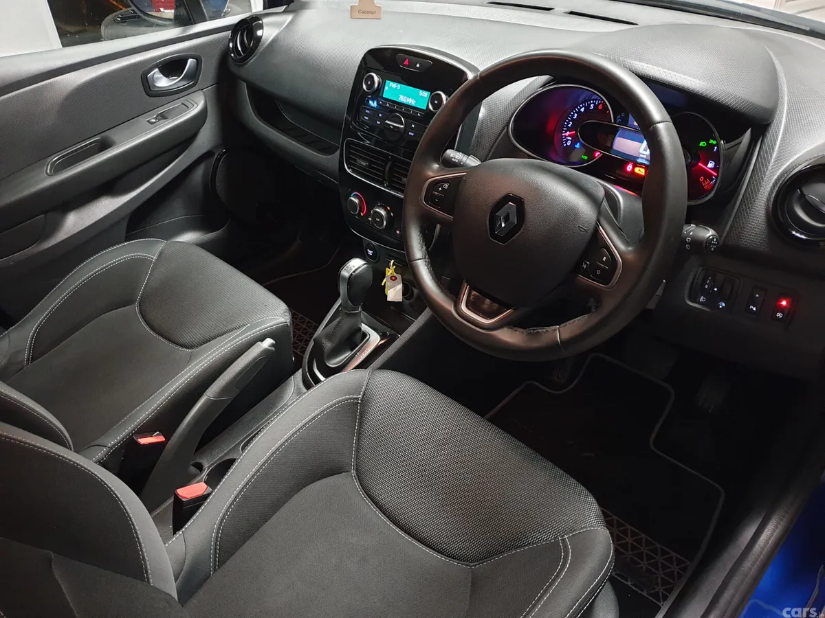Renault Clio Hatchback, Petrol, 2019, Blue