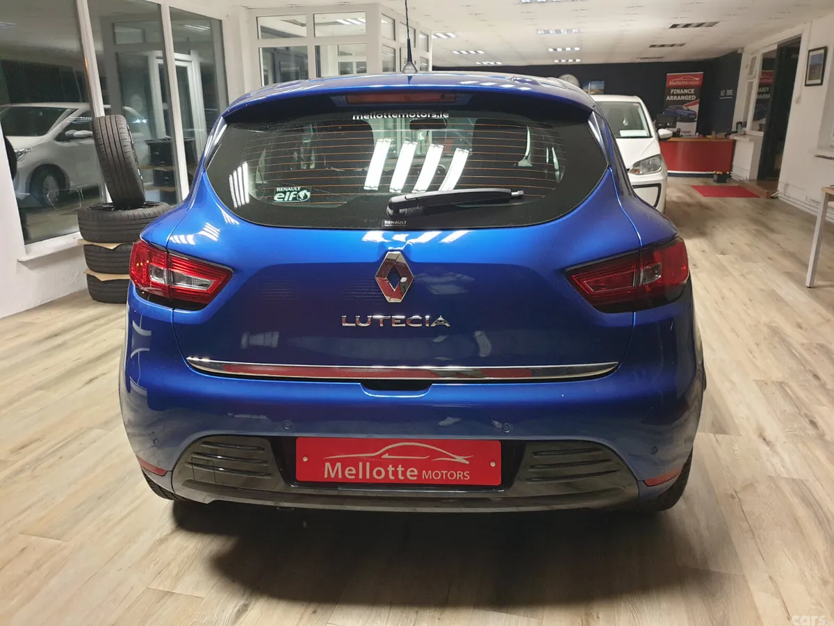 Renault Clio Hatchback, Petrol, 2019, Blue