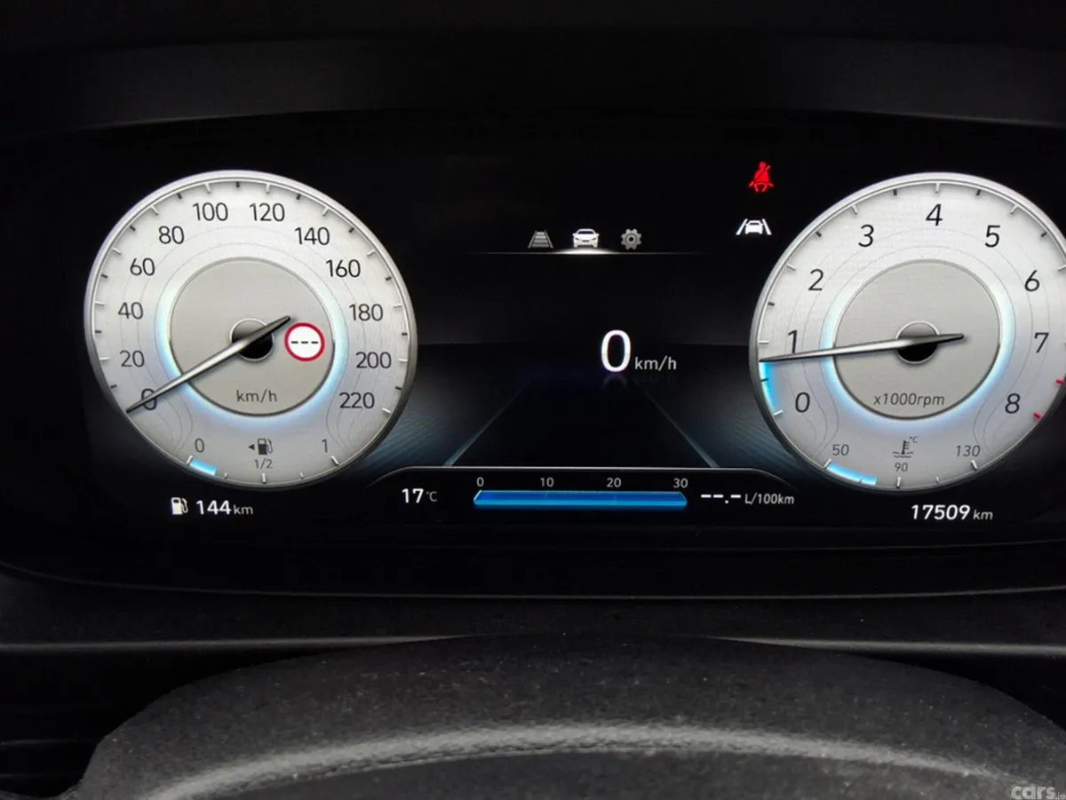 Hyundai i20 Hatchback, Petrol, 2023, Blue