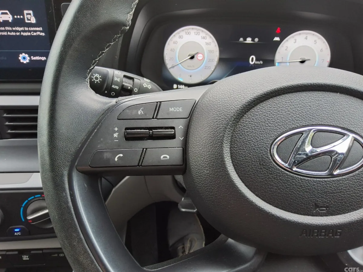 Hyundai i20 Hatchback, Petrol, 2023, Blue