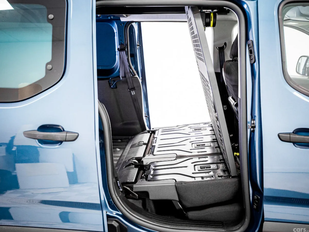 Peugeot Partner Van, Diesel, 2026, Blue