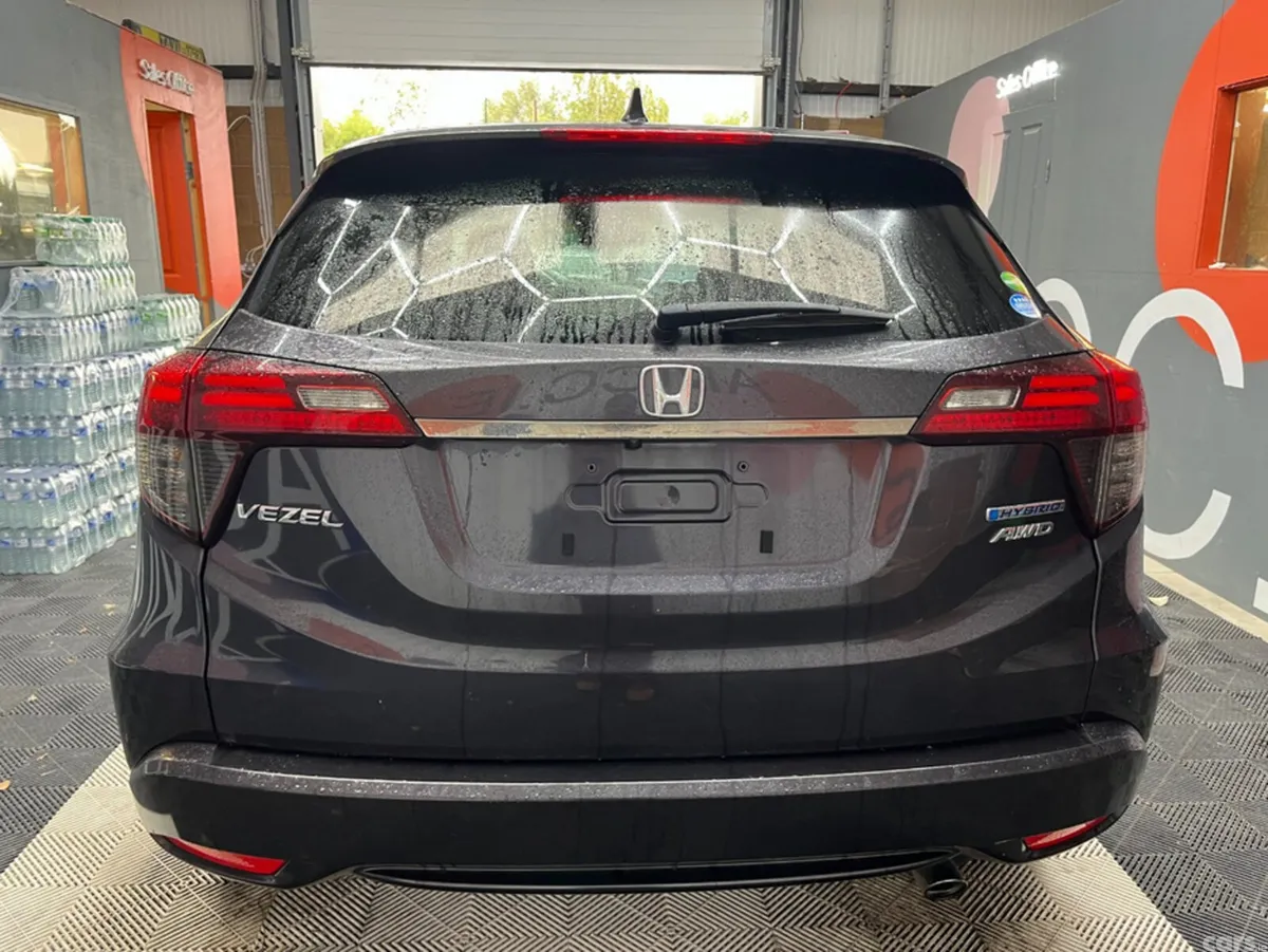 Honda Vezel SUV, Petrol Hybrid, 2020, Grey