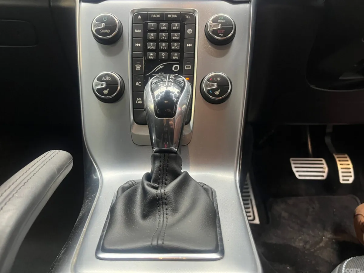 Volvo V40 Estate, Diesel, 2018, Blue
