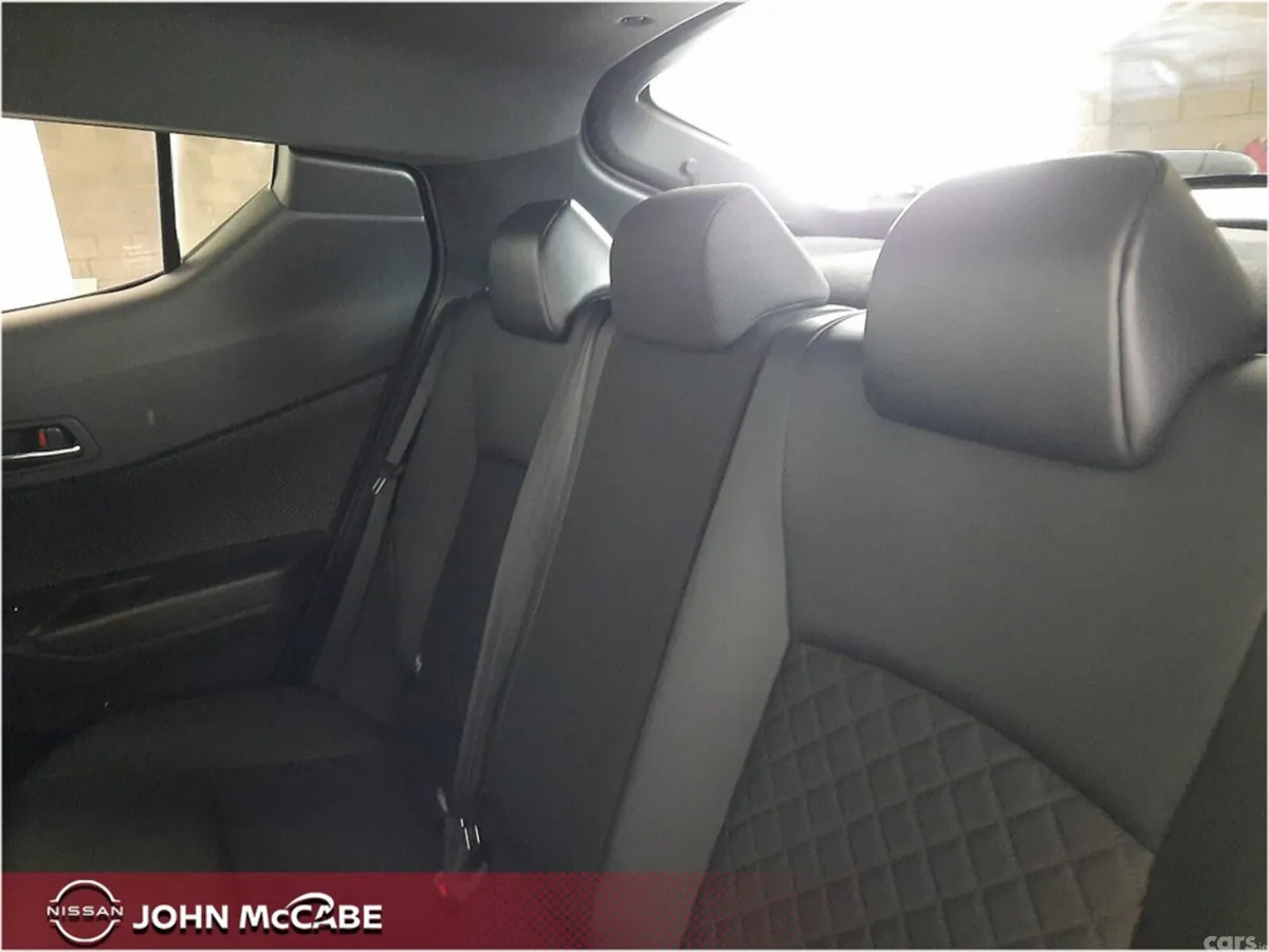 Toyota C-HR MPV, Petrol Hybrid, 2021, Blue