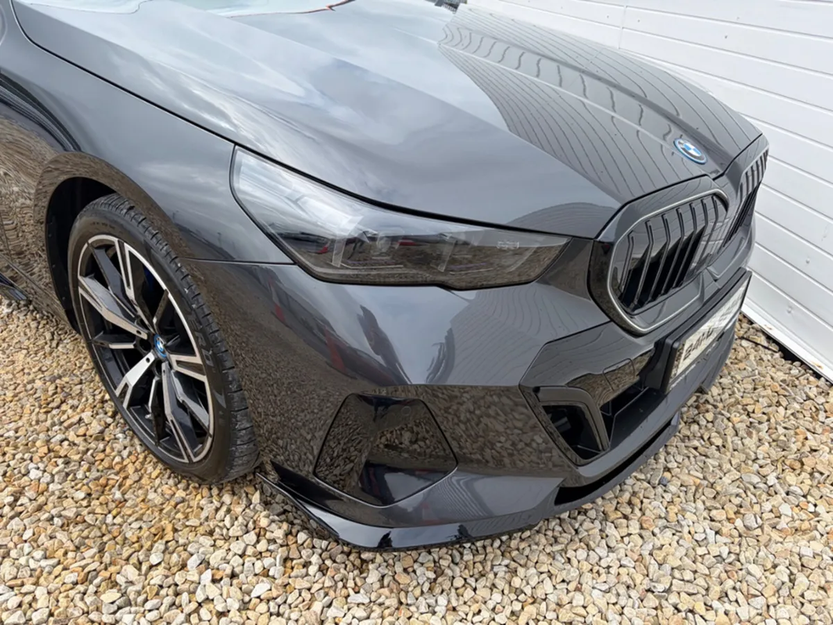 BMW 5-Series Saloon, Petrol Plug-in Hybrid, 2024, Grey