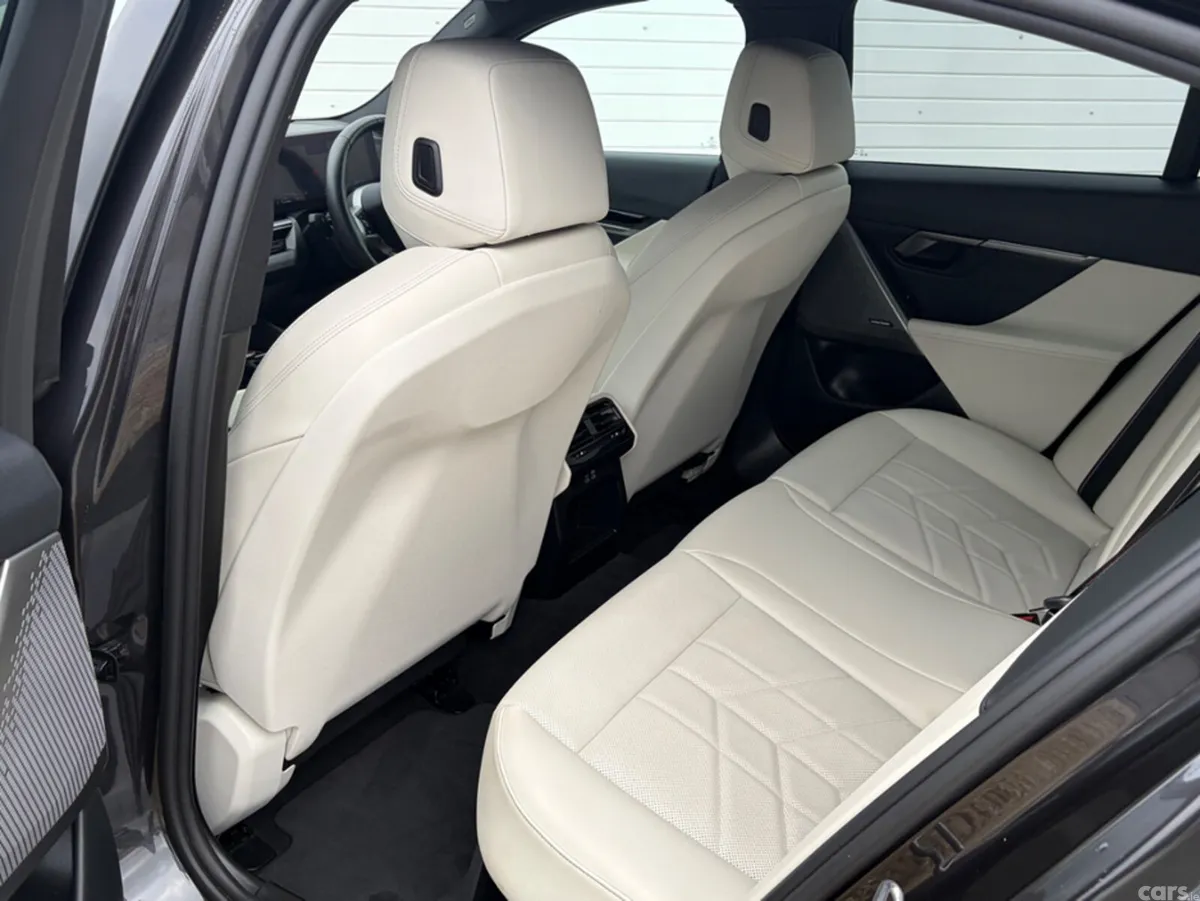 BMW 5-Series Saloon, Petrol Plug-in Hybrid, 2024, Grey