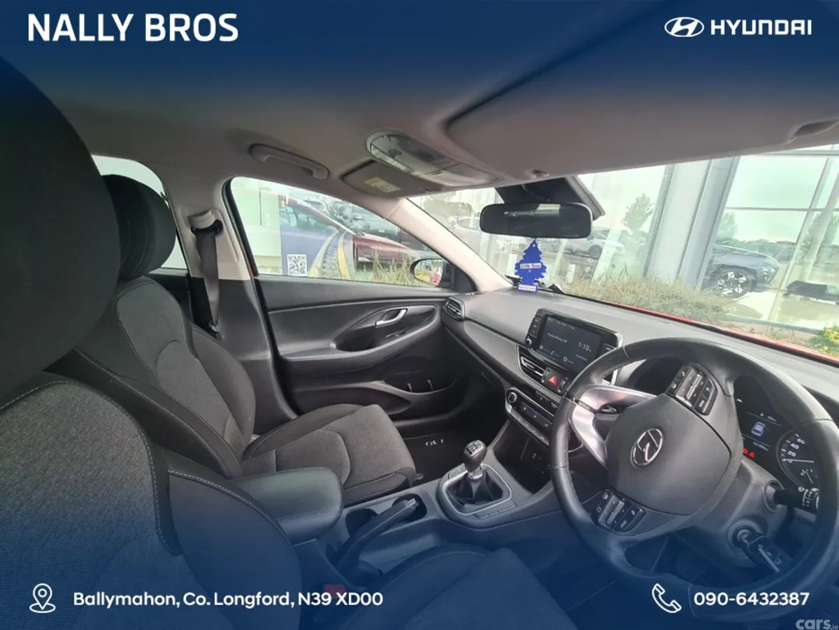 Hyundai i30 Hatchback, Petrol, 2021, Red