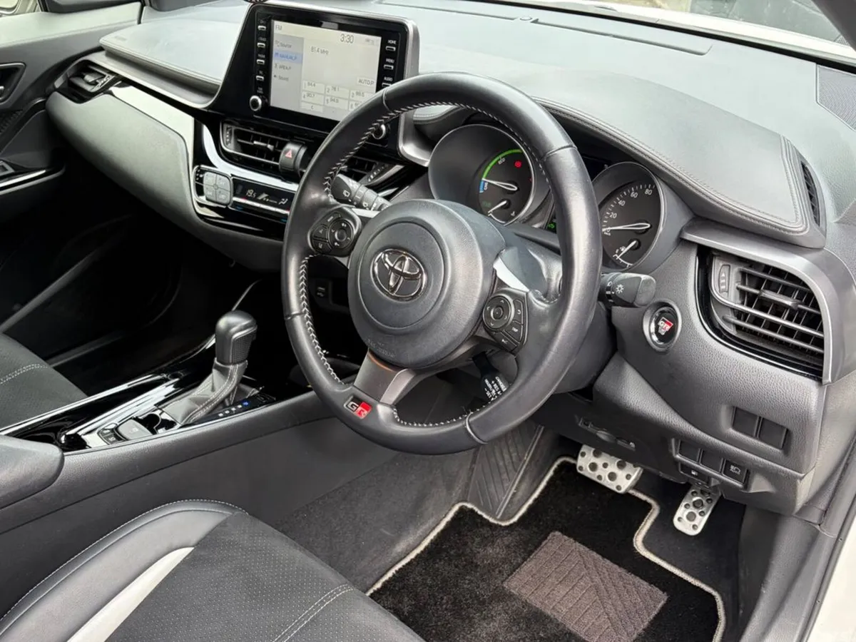 Toyota C-HR Hatchback, Petrol Hybrid, 2020, White