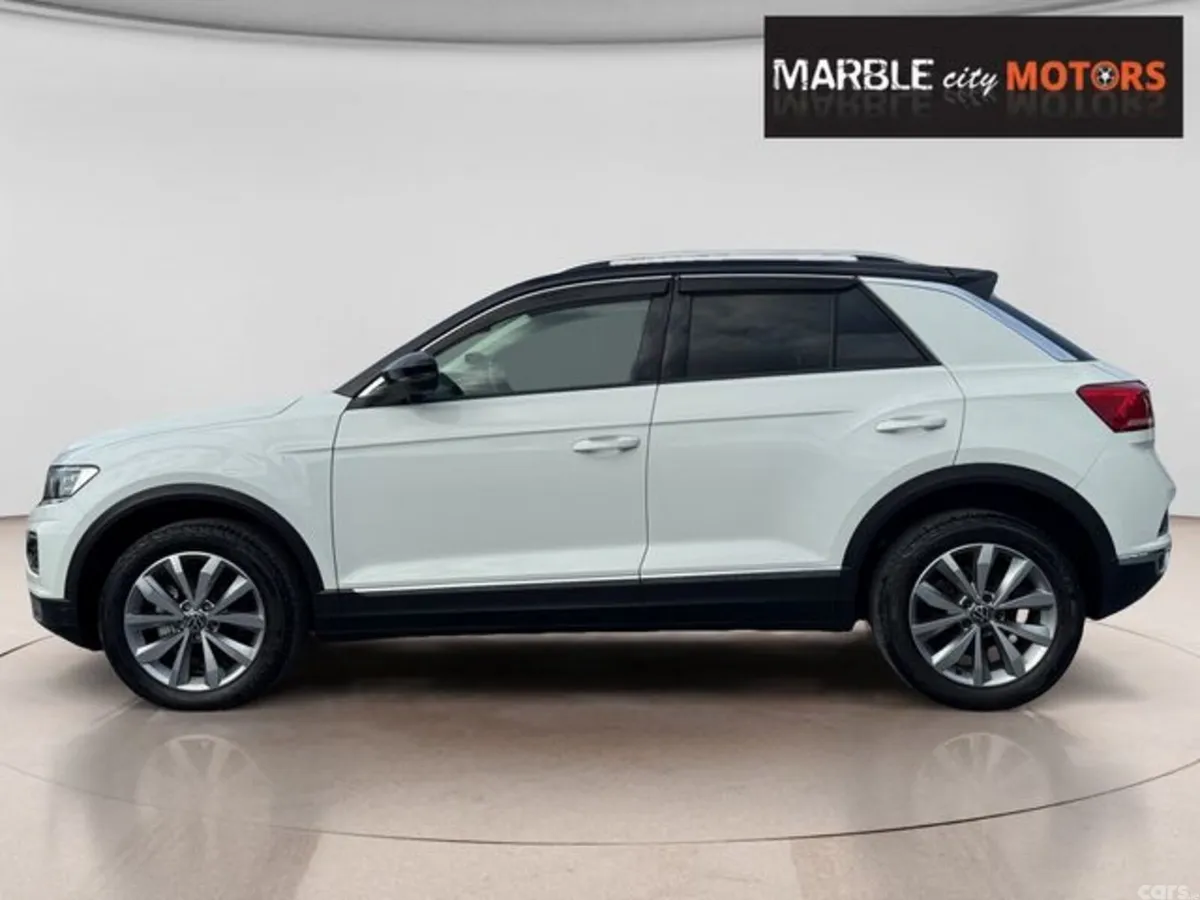 Volkswagen T-Roc Estate, Petrol, 2022, White