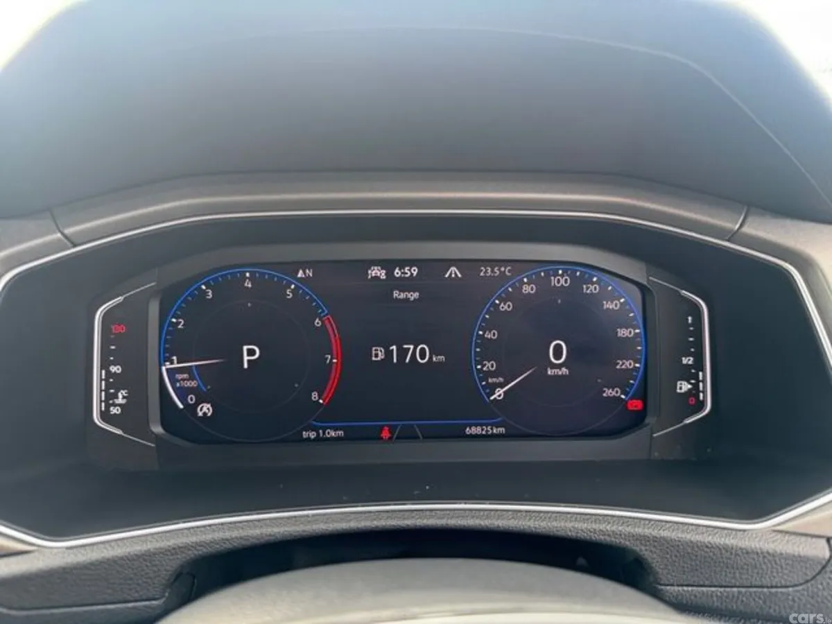 Volkswagen T-Roc Estate, Petrol, 2022, White