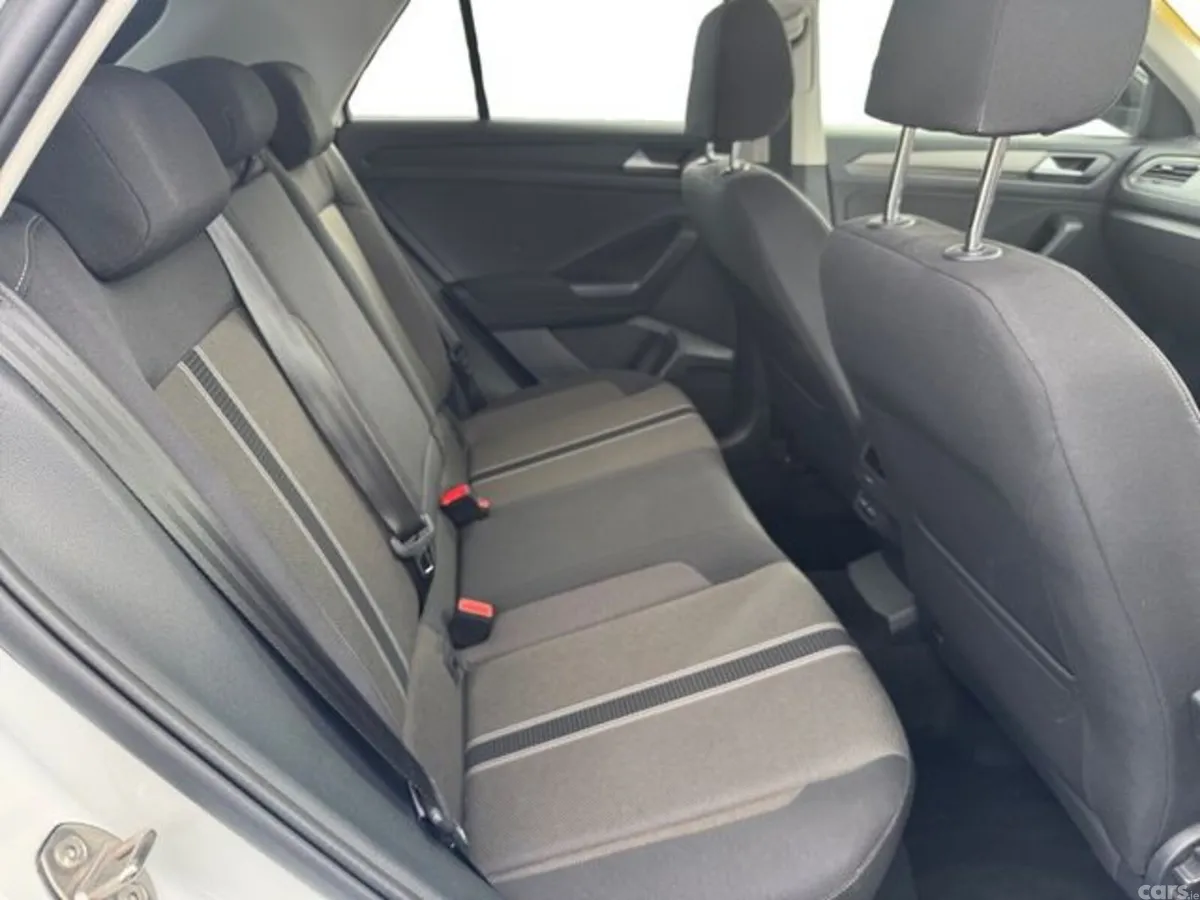 Volkswagen T-Roc Estate, Petrol, 2022, White