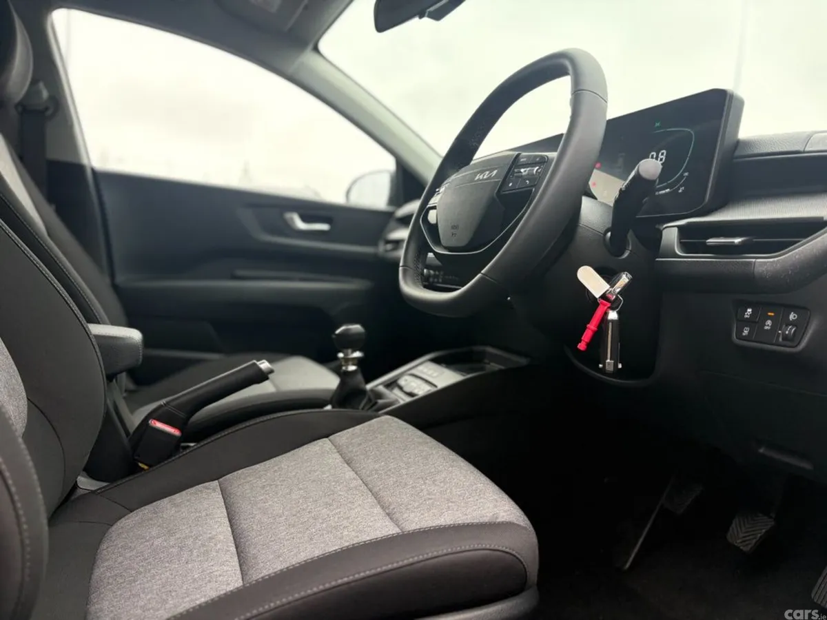 Kia Stonic Hatchback, Petrol, 2027, Grey