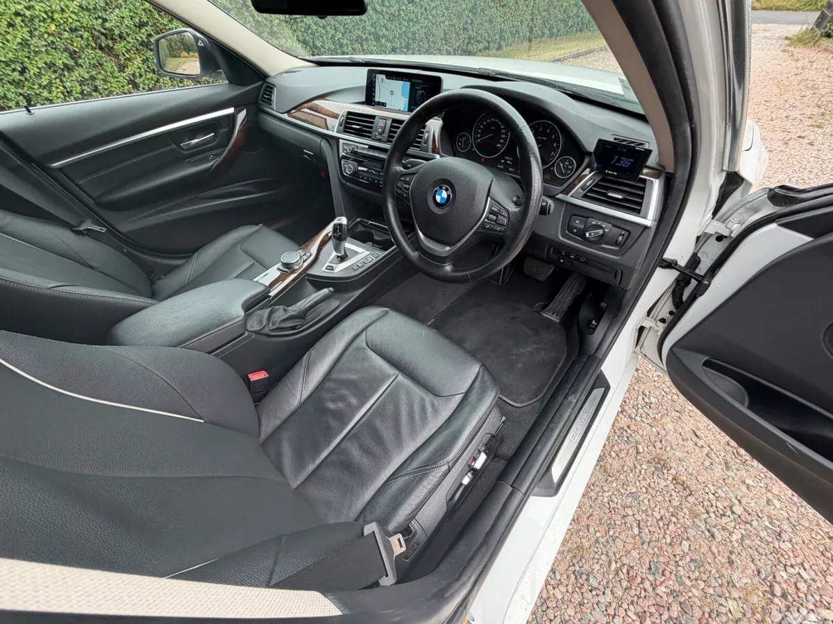 BMW 3-Series Saloon, Petrol Plug-in Hybrid, 2017, White