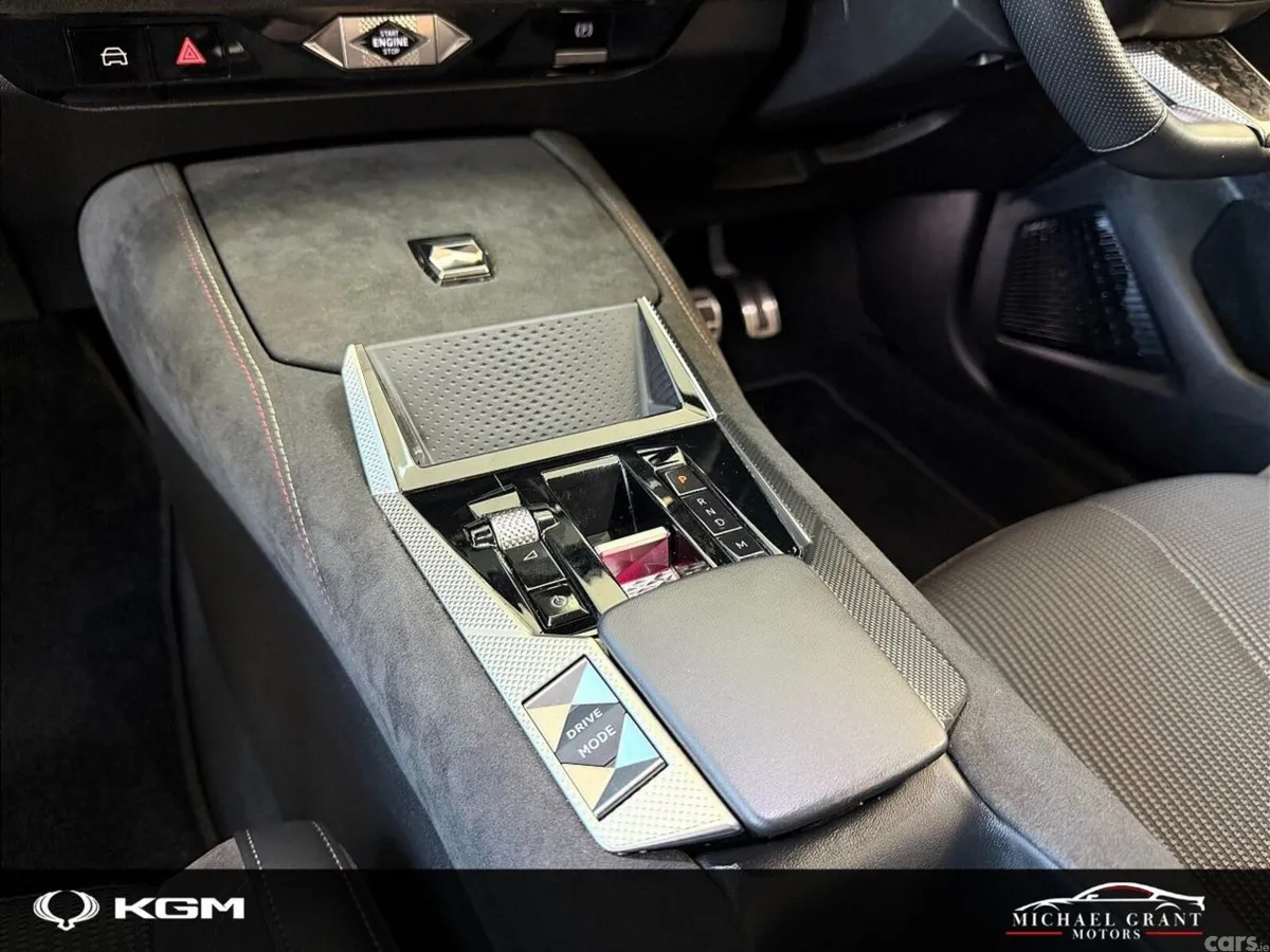 DS Automobiles DS 4 Hatchback, Diesel, 2022, Silver