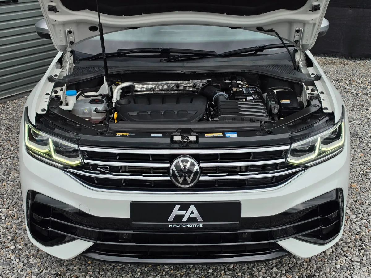Volkswagen Tiguan SUV, Petrol, 2022, White