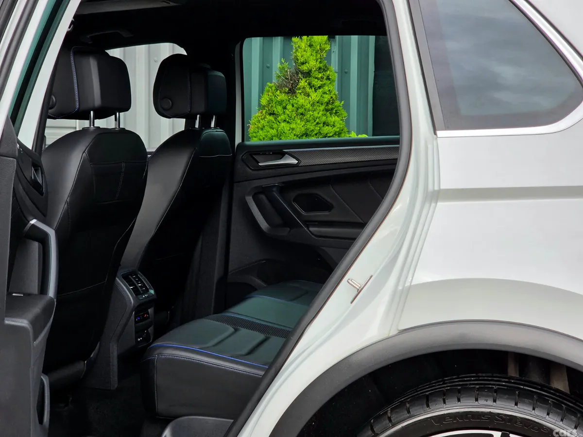 Volkswagen Tiguan SUV, Petrol, 2022, White