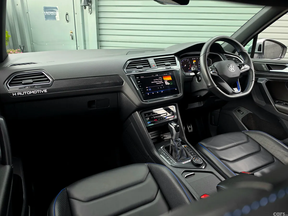 Volkswagen Tiguan SUV, Petrol, 2022, White