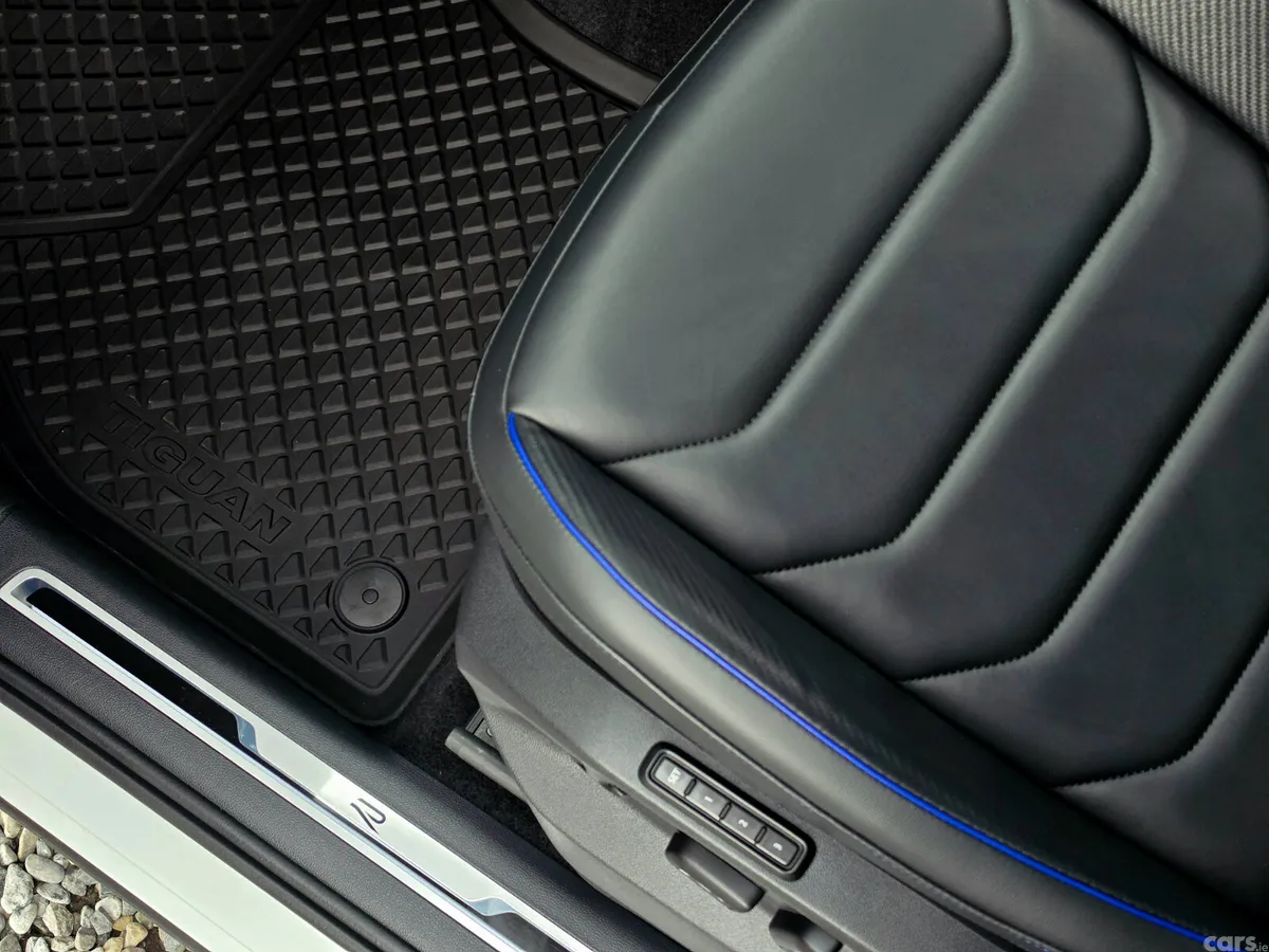Volkswagen Tiguan SUV, Petrol, 2022, White