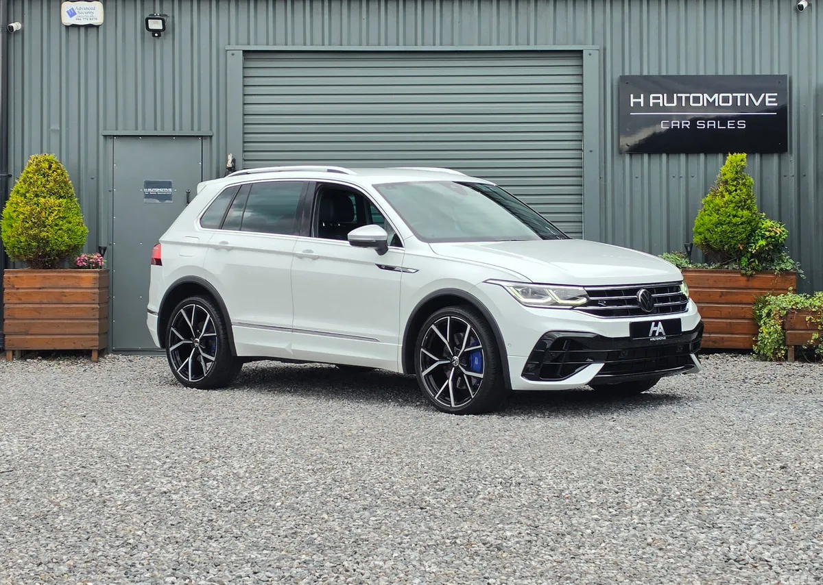 Volkswagen Tiguan SUV, Petrol, 2022, White