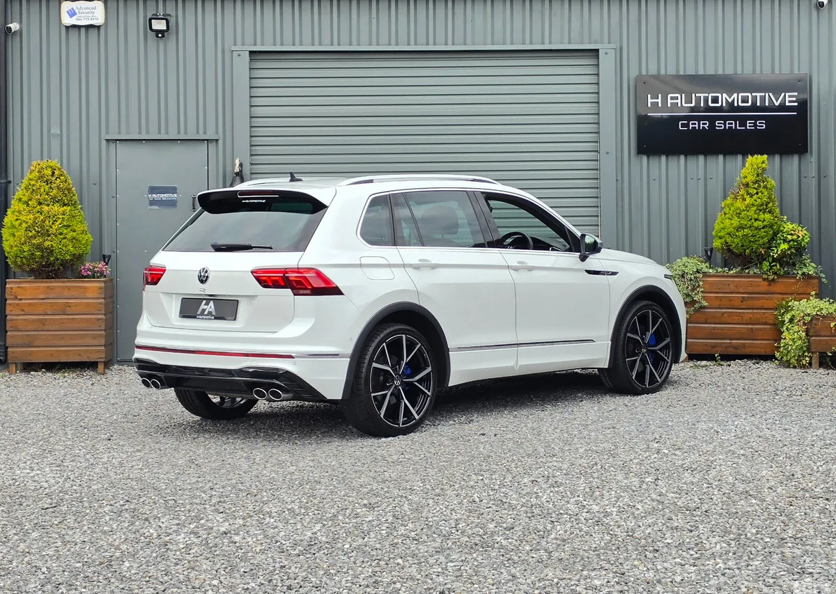 Volkswagen Tiguan SUV, Petrol, 2022, White