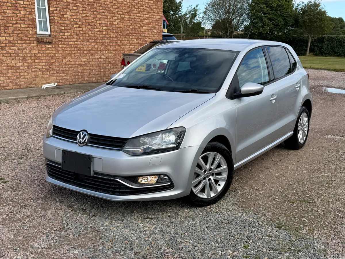 Volkswagen Polo Hatchback, Petrol, 2017, Silver