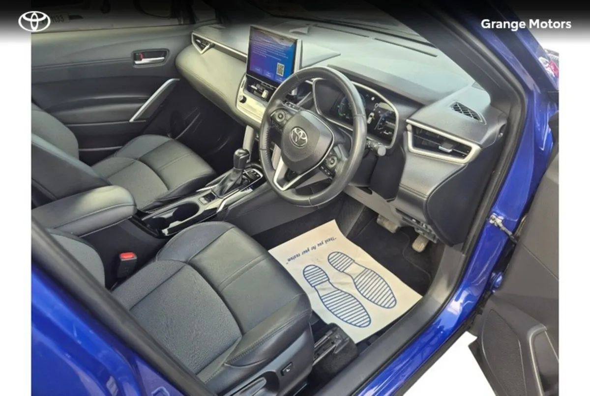 Toyota Corolla Cross Hatchback, Petrol Hybrid, 2024, Blue