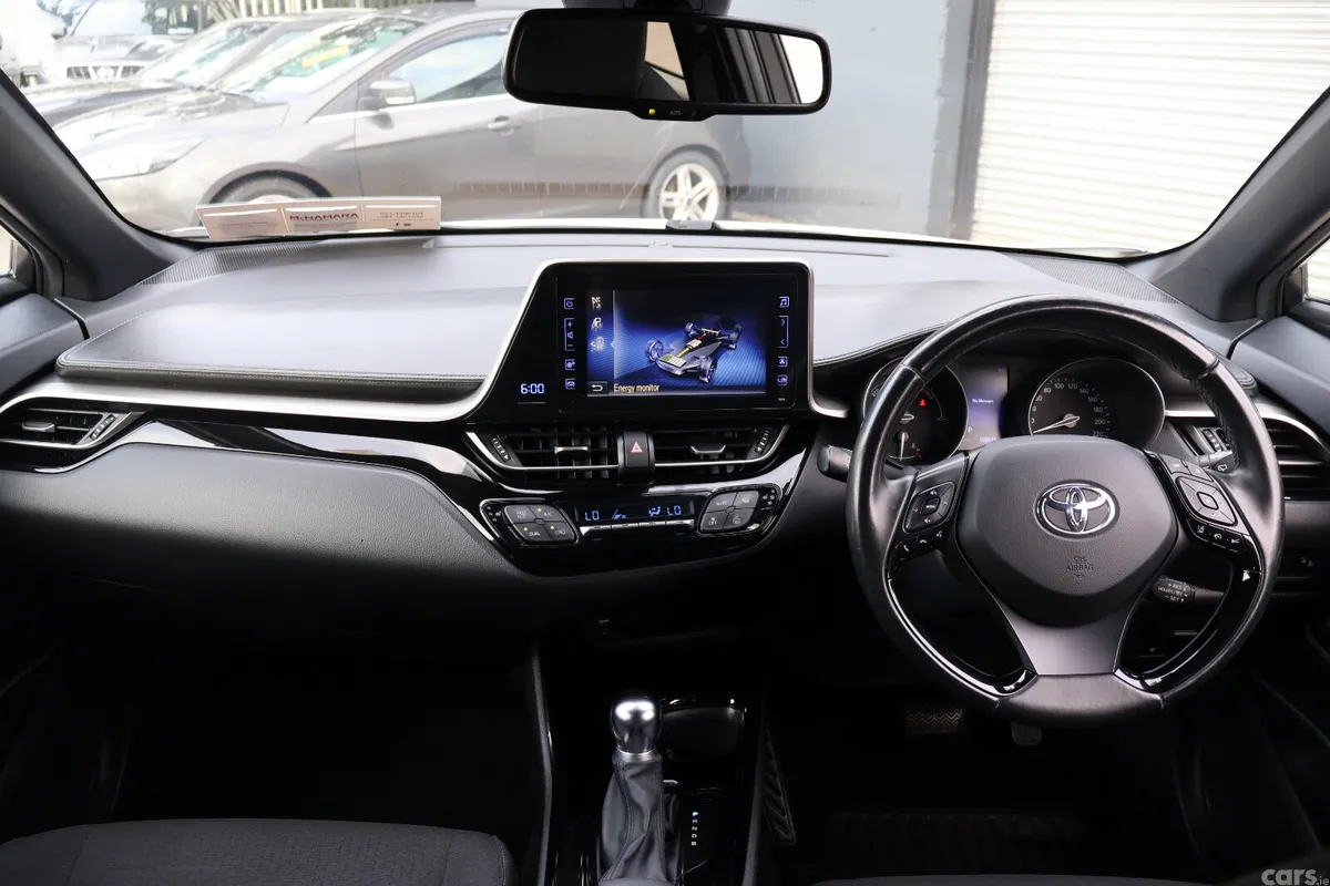 Toyota C-HR Hatchback, Petrol Hybrid, 2019, White